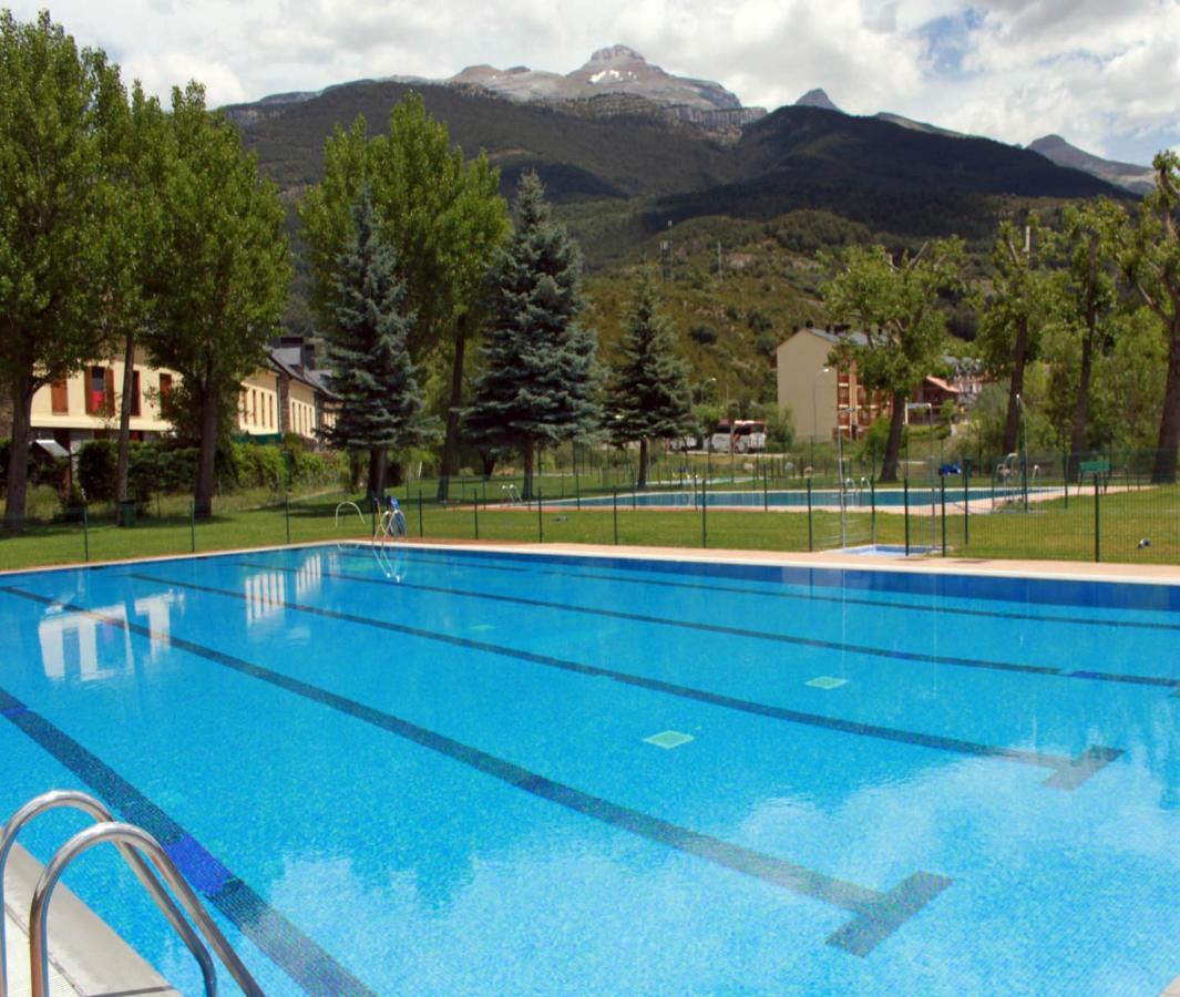 Apartamento de montaña y ESQUÍ en el Pirineo Aragonés, Villanúa - WIFI Extérieur photo